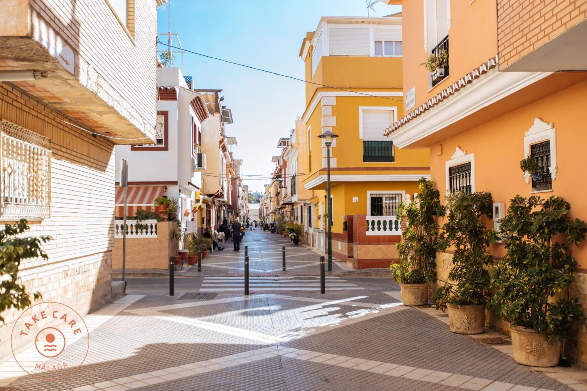 Colourful Fisher House Pulpito In El Palo! - Tcm Málaga Exteriör bild